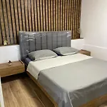 度假居 Valet E Pushimit *