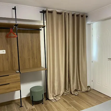 Valet E Pushimit * Vlorë