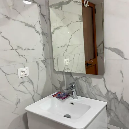 Valet E Pushimit * Avlonya